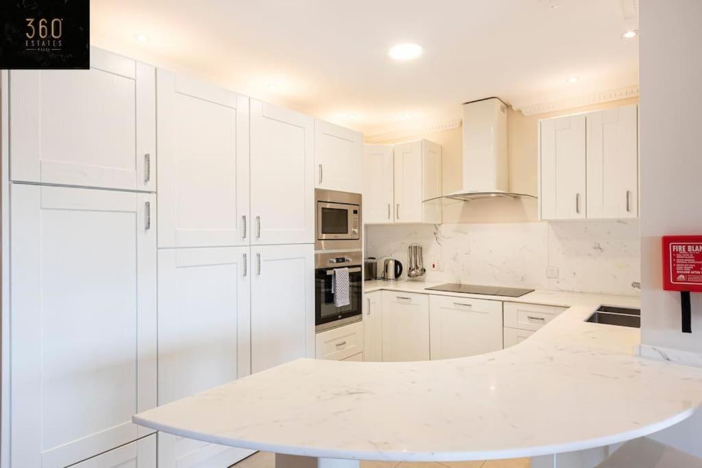 One Of A Kind, Seafront Property In St Georges Bay By 360 Estates San Giuliano Esterno foto